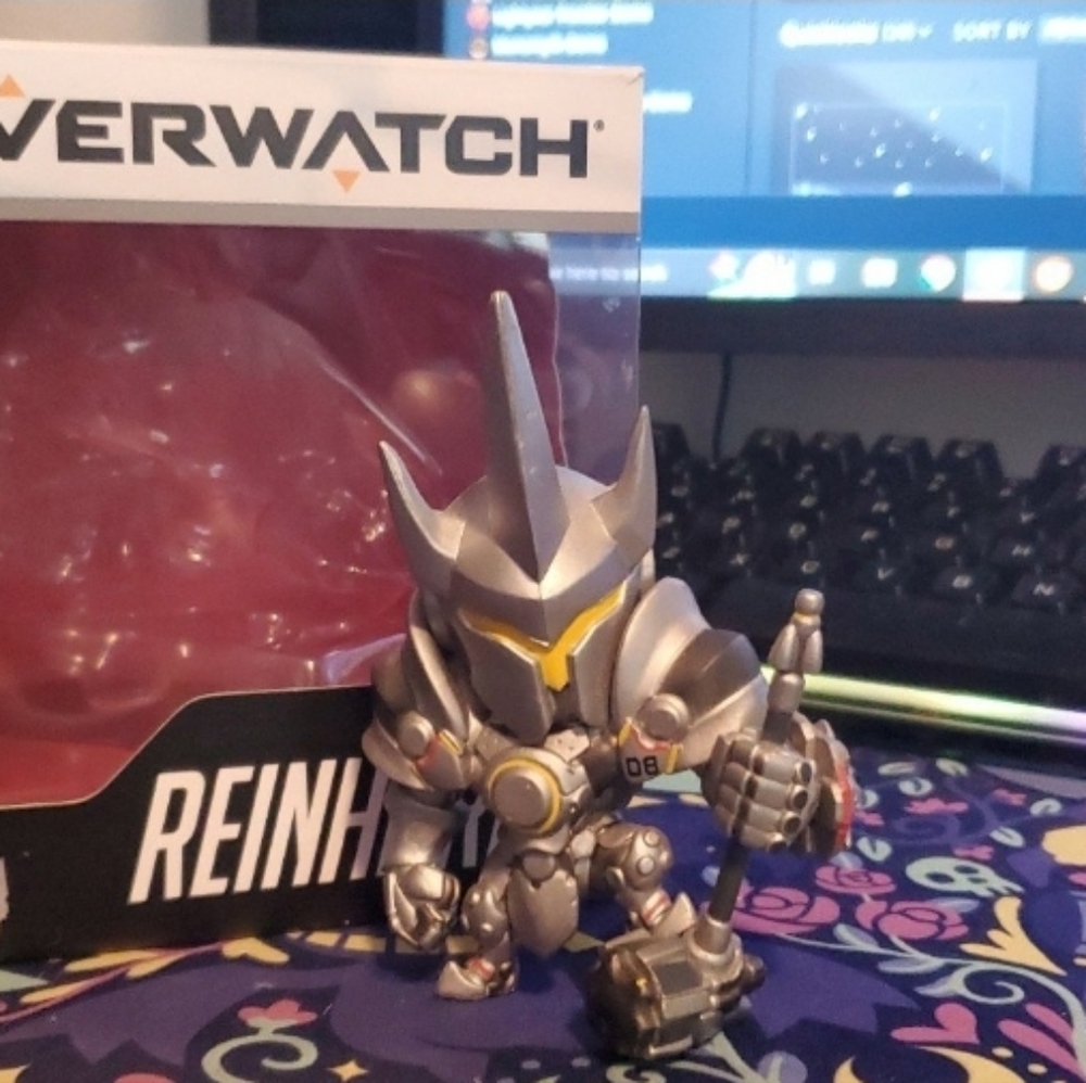 Cute but Deadly Overwatch Reinhardt Figure